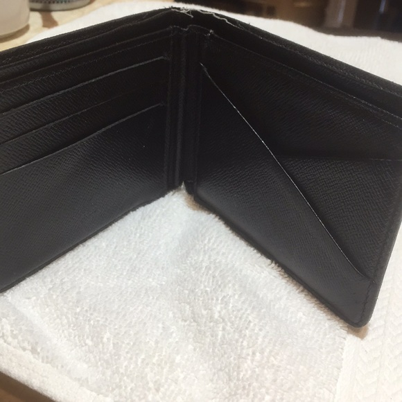 Used Lv wallet - Picture 2 of 4